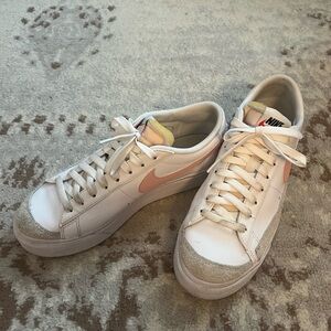 Nike Women's White and Peach Sneakers